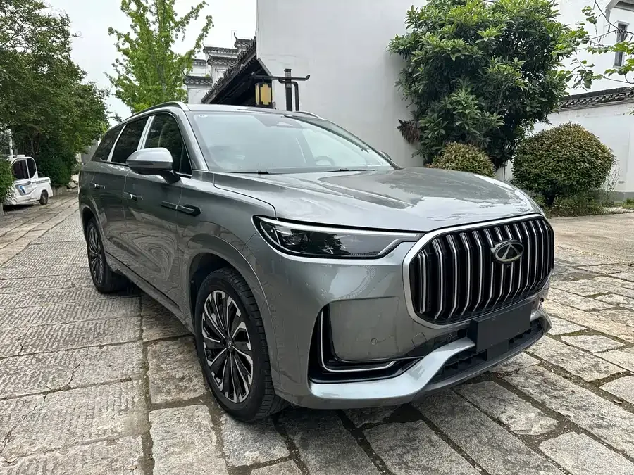 Chery Tiggo 9 Tiggo 9 2025 2.0T dual-clutch 2WD Luxury Edition 5 seats 2026 — миниатюра 3
