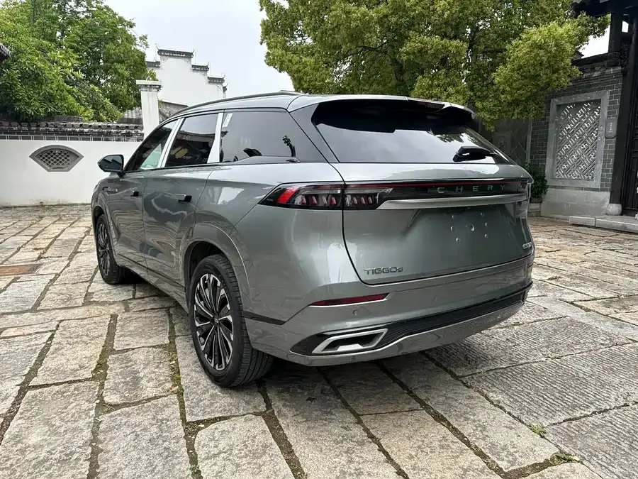 Chery Tiggo 9 Tiggo 9 2025 2.0T dual-clutch 2WD Luxury Edition 5 seats 2026 — миниатюра 4