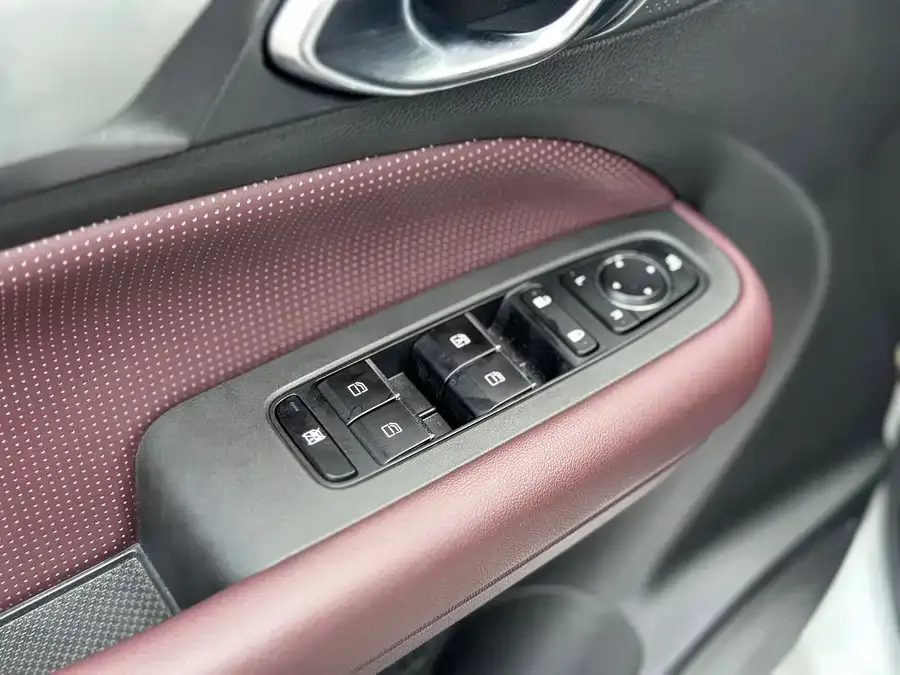 GAC Trumpchi M6 Trumpchi M6 2023 PRO 270T DCT Luxury Edition 2024 — миниатюра 5