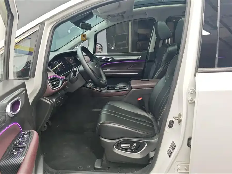 GAC Trumpchi M6 Trumpchi M6 2023 PRO 270T DCT Premium Edition 2023 — миниатюра 3