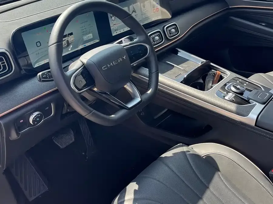 Chery Tiggo 9 Tiggo 9 2023 2.0T Dual Clutch 2WD Luxury Edition 5 Seaters 2024 — миниатюра 4