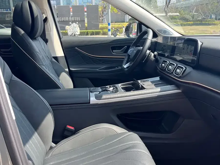 Chery Tiggo 9 Tiggo 9 2023 2.0T Dual Clutch 2WD Luxury Edition 5 Seaters 2024 — миниатюра 5