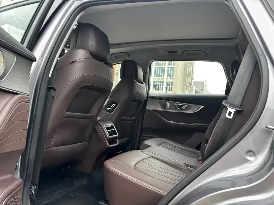 Chery Tiggo 8 PRO Tiggo 8 PRO 2025 290T 2WD Premium Edition 2025 — миниатюра 2