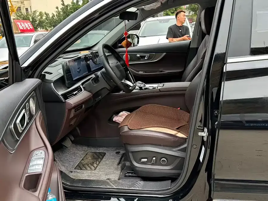Chery Tiggo 8 PRO Tiggo 8 PRO 2024 Champion Edition 390T 2WD Peak Edition 7 seats 2023 — миниатюра 4