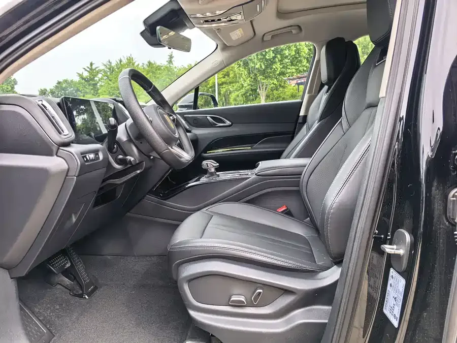 Hongqi HS3 PHEV Hongqi HS3 PHEV 2024 115km Jinwei Edition 2024 — миниатюра 3