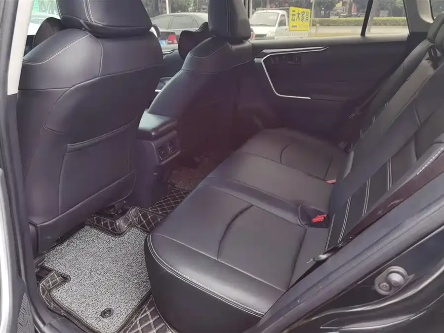 Toyota RAV4 RAV4 Rongfang 2022 2.0L CVT 2WD Urban Edition 2022 — миниатюра 5