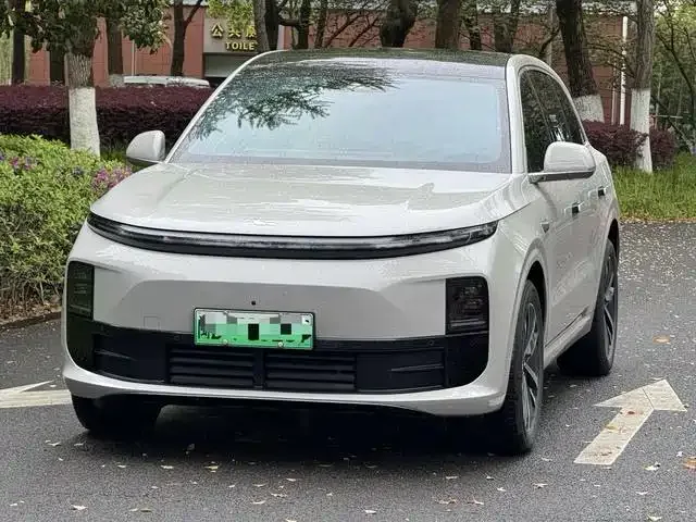 Lixiang L6 Ideal L6 2024 Pro 2024 — фото 1, купить с доставкой в Москву