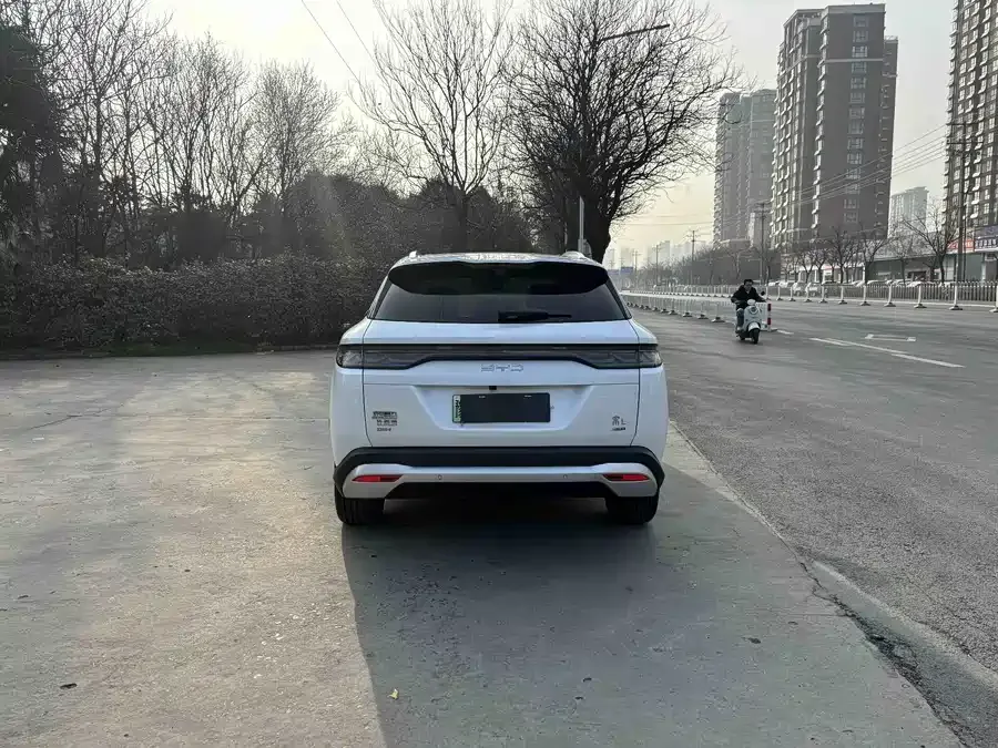 BYD Song L DM-i Song L DM-i 2025 Intelligent Driving Edition 160km Beyond Edition 2025 — миниатюра 3