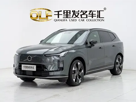 Volvo XC70 plug-in hybrid 2025 купить в Москве