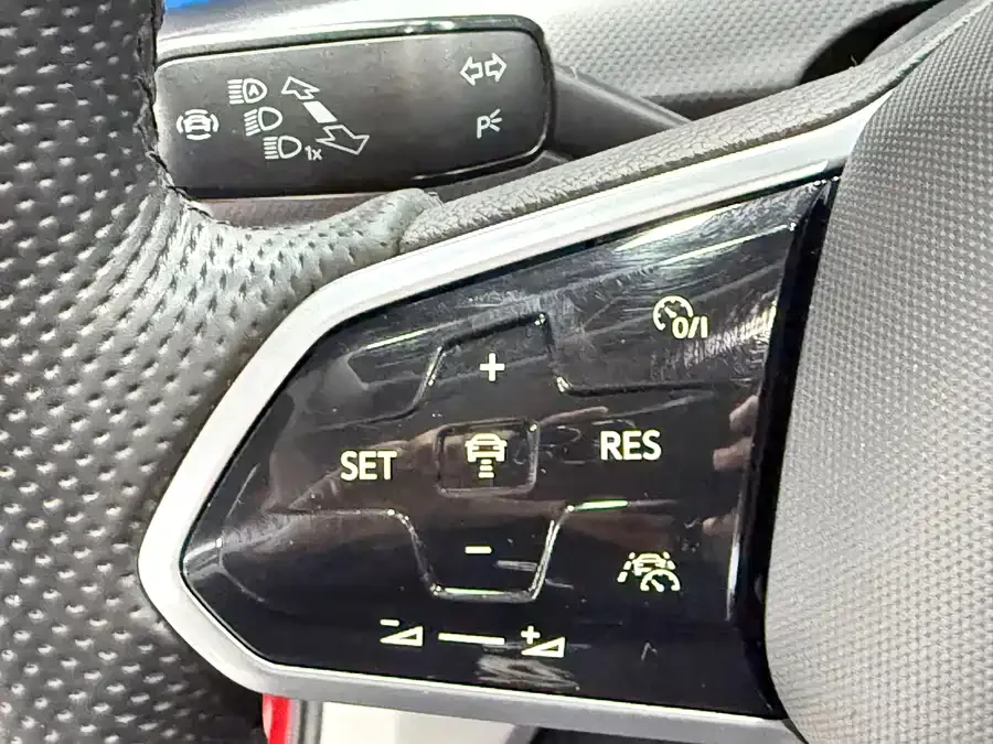 Volkswagen Lamando Lingdu 2022 Lingdu L 280TSI DSG Super Hot Flagship Edition 2022 — миниатюра 5