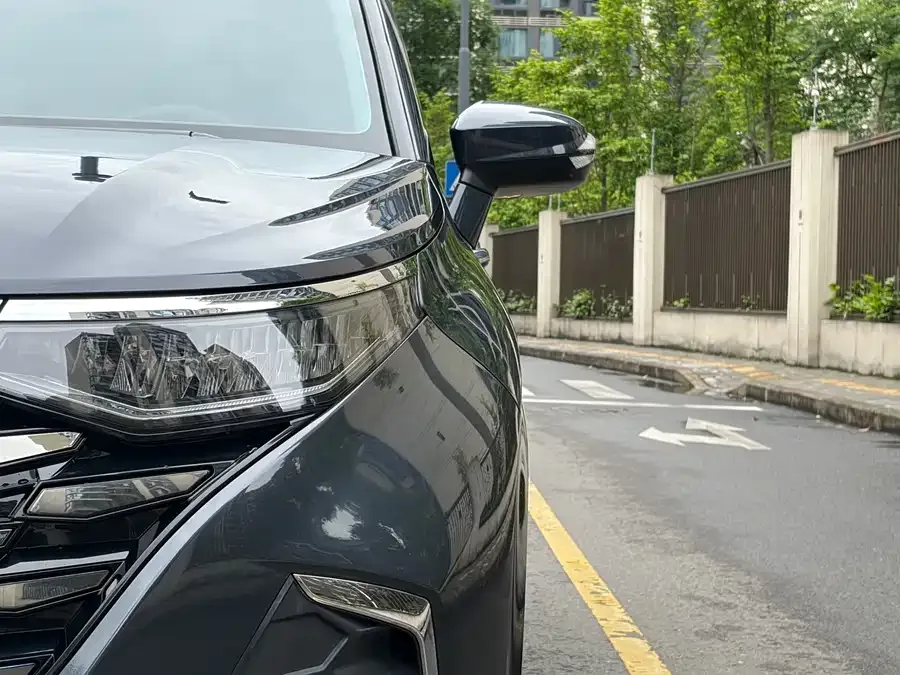 Hyundai Custo Kustu 2021 270TGDi Premium Edition LUX 2022 — миниатюра 3