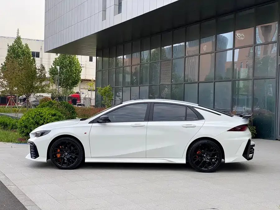 GAC Trumpchi Shadow Leopard Shadow Leopard 2024 400T Automatic Shadow Leopard R MAX Edition 2023 — миниатюра 5