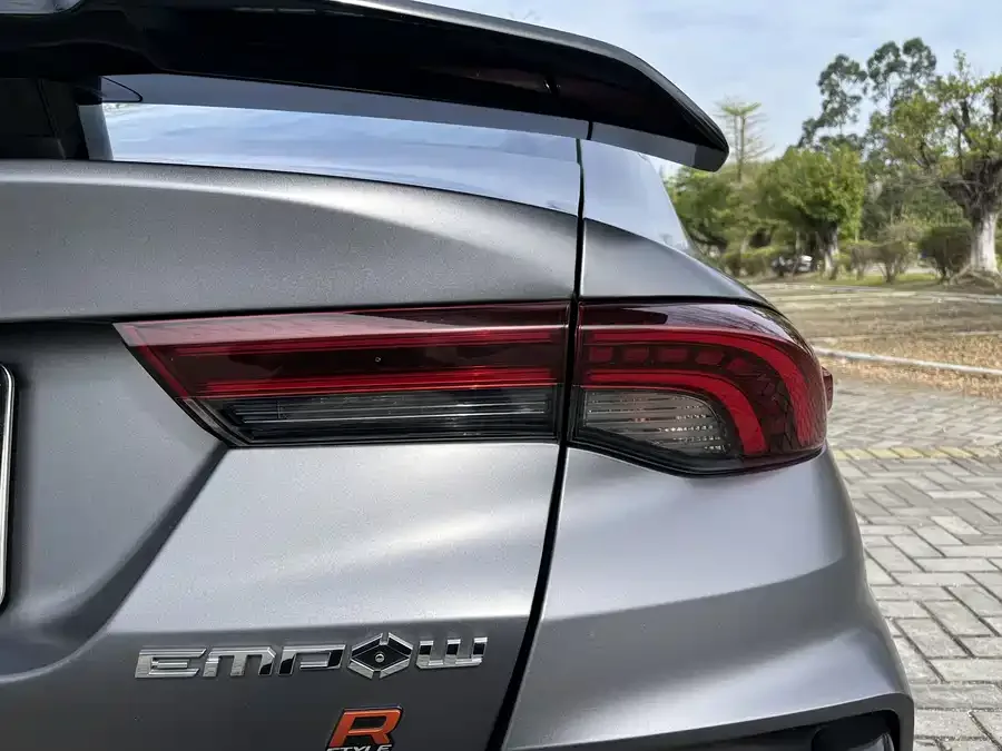 GAC Trumpchi Shadow Leopard Shadow Leopard 2022 270T DCT J16 R-style Track Edition 2023 — миниатюра 3