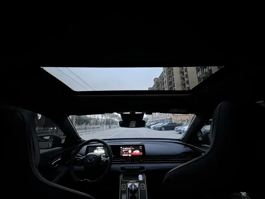 GAC Trumpchi Shadow Leopard Shadow Leopard 2023 400T Automatic R MAX 2023 — миниатюра 3