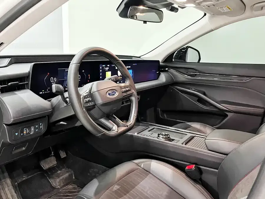 Ford Mondeo 2022 Mondeo EcoBoost 245 Luxury 2023 — миниатюра 3