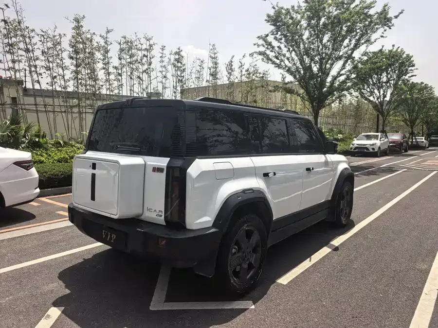 iCAR 03 iCAR 03 2024 501km 4WD long range advanced version 2024 — миниатюра 2