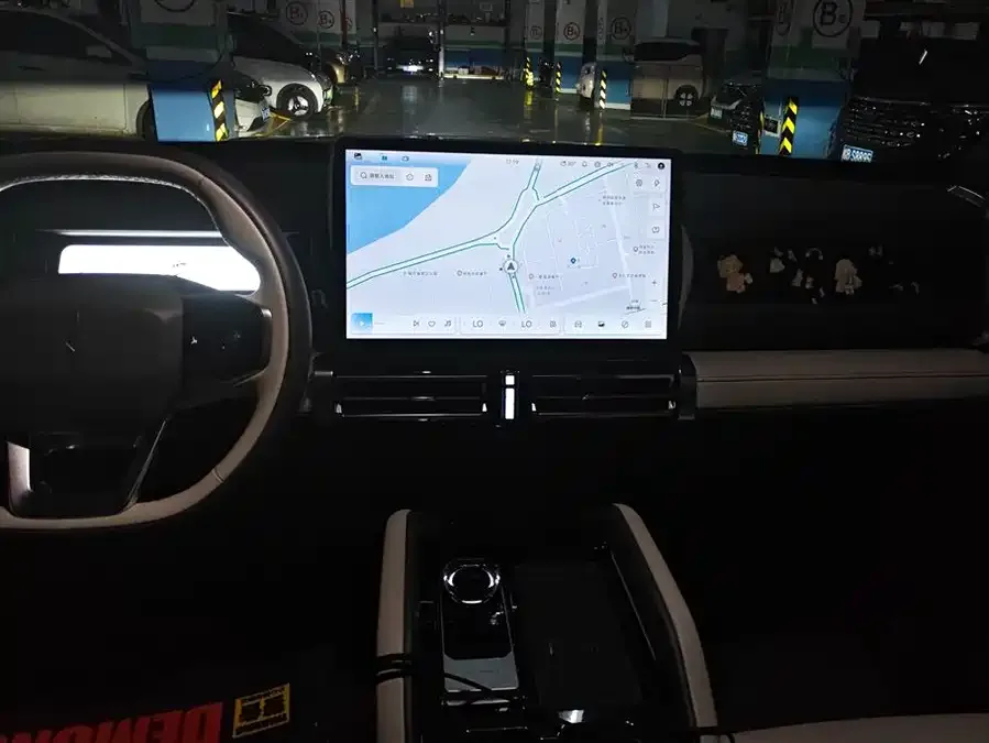 iCAR 03 iCAR 03 2024 472km 4WD long-range version 2024 — миниатюра 4