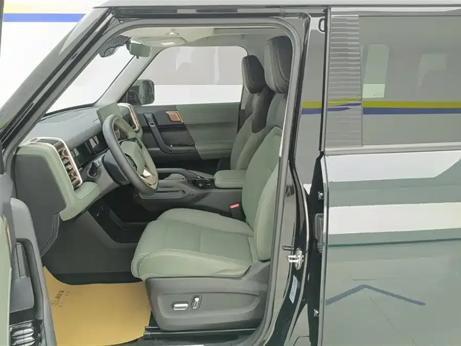 iCAR 03 iCAR 03 2024 401km 2WD Standard Advanced Edition 2025 — миниатюра 3