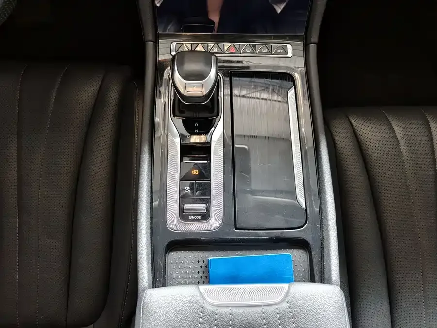 Hongqi H5 Hongqi H5 2023 2.0T Automatic Intelligent Connection Flagship Chang Edition 2023 — миниатюра 3