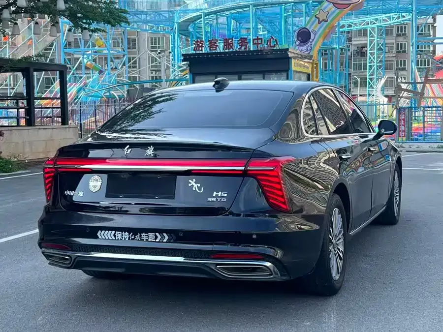 Hongqi H5 Hongqi H5 2023 1.5T DCT Zhilian Qiyun Edition 2023 — миниатюра 3