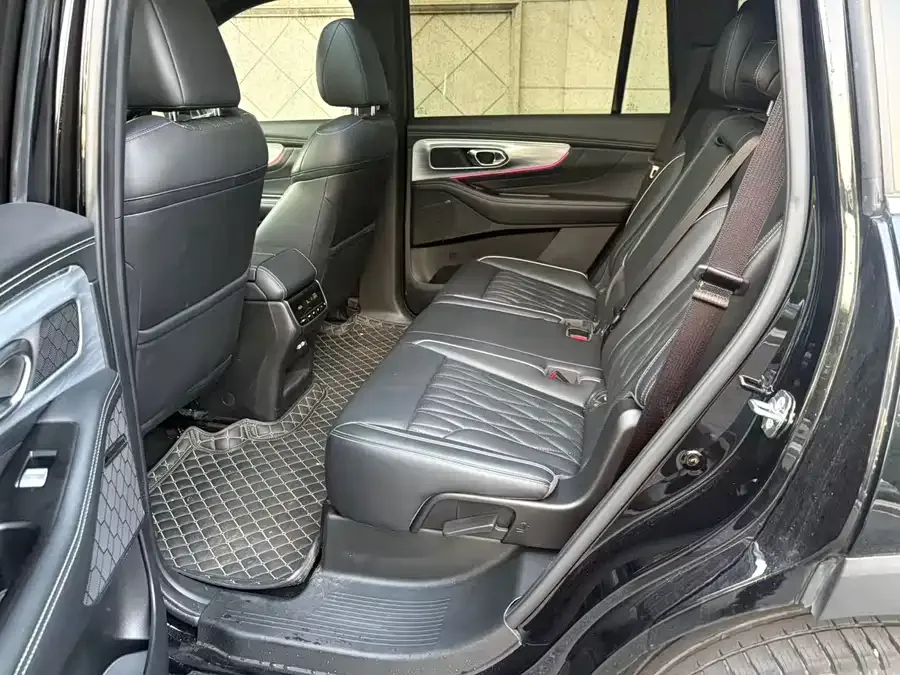 GAC Trumpchi GS8 Trumpchi GS8 2022 Pilot Series 2.0TGDI 2WD Luxury Smart Edition (7 Seaters) 2022 — миниатюра 5