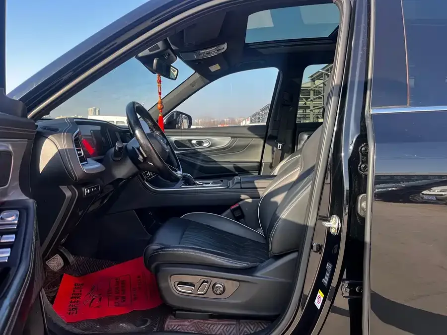 GAC Trumpchi GS8 Trumpchi GS8 2022 Pilot Series 2.0TGDI 2WD Luxury Smart Edition (7 Seaters) 2022 — миниатюра 4