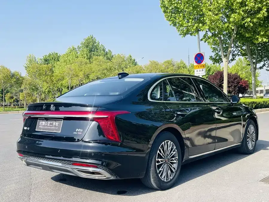 Hongqi H5 Hongqi H5 2024 1.5T DCT Zhilian Qiyun Edition 2023 — миниатюра 5