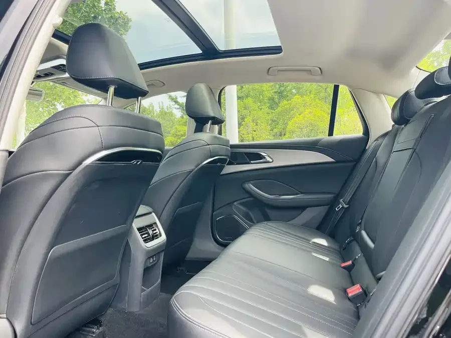 Hongqi H5 Hongqi H5 2024 1.5T DCT Zhilian Qiyun Edition 2023 — миниатюра 5
