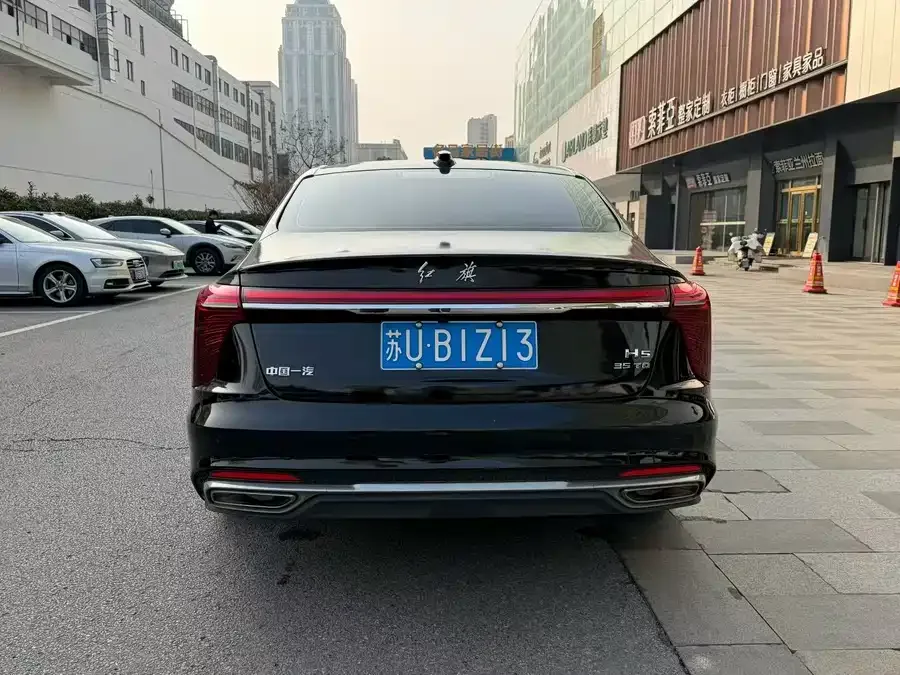 Hongqi H5 Hongqi H5 2024 1.5T DCT Zhilian Qiyun Edition 2024 — миниатюра 2