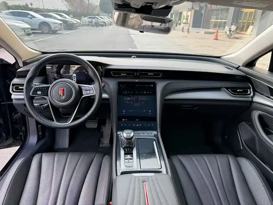 Hongqi H5 Hongqi H5 2024 1.5T DCT Zhilian Qiyun Edition 2024 — миниатюра 3