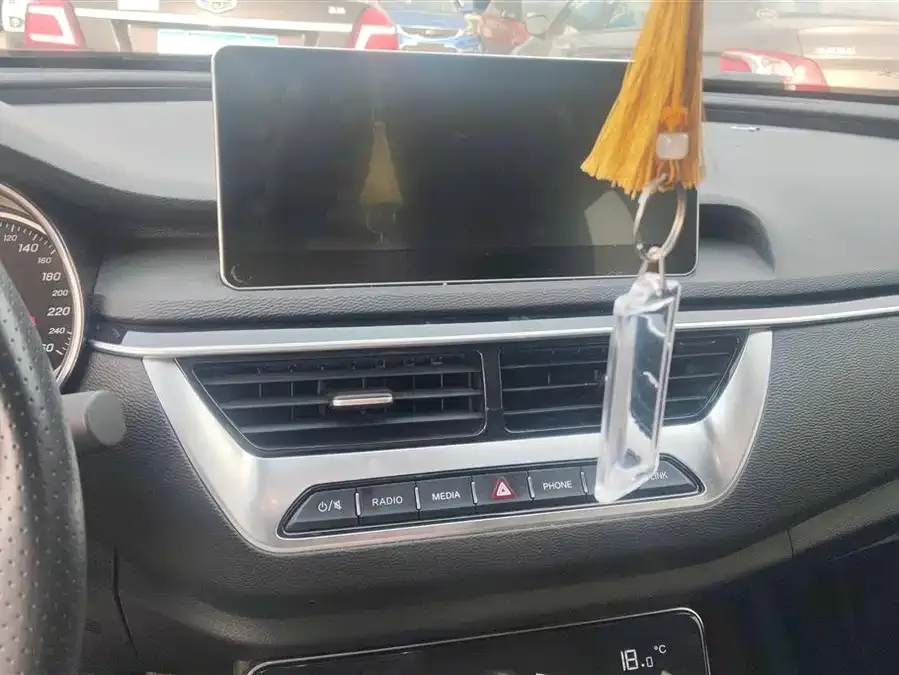 Hongqi H5 Hongqi H5 2022 Classic Model 1.8T Automatic Intelligent Connection Flagship Edition 2022 — миниатюра 4