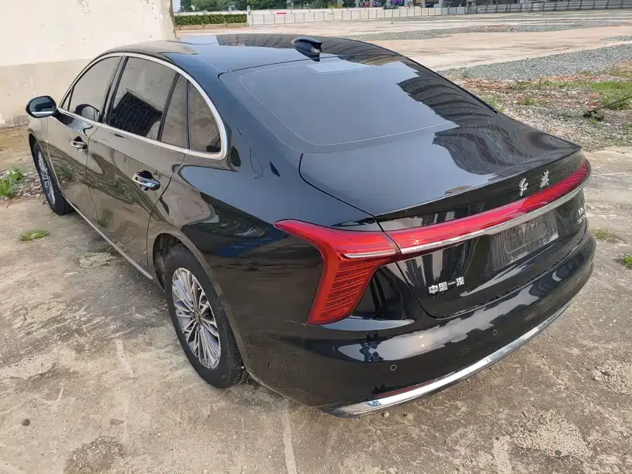 Hongqi H5 Hongqi H5 2023 1.5T DCT Zhilian Qiyue Edition 2023 — миниатюра 2