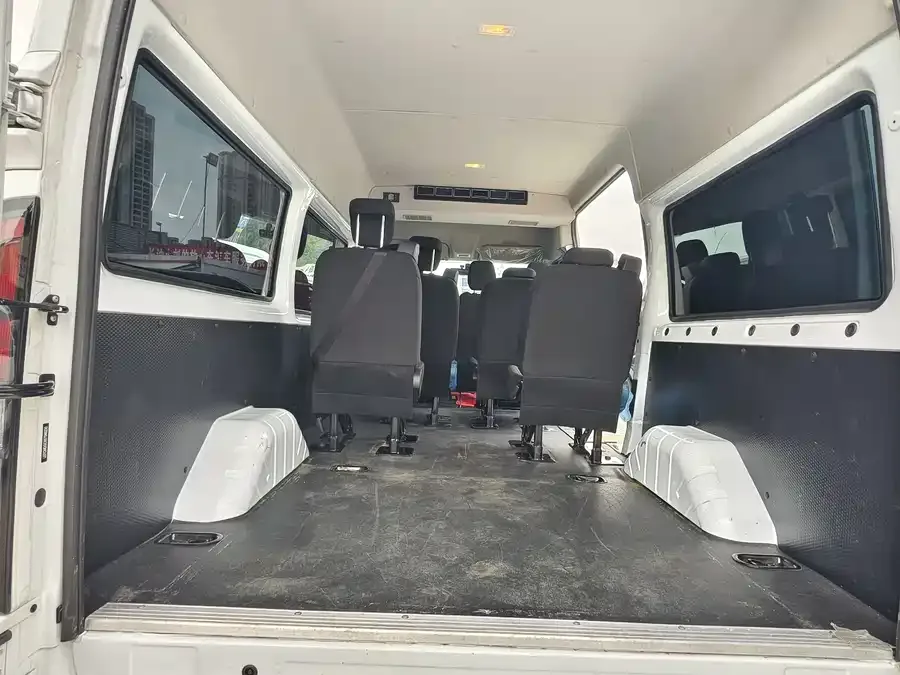 Jiangling Fushun Jiangling Fushun 2025 2.0T 6MT diesel mid-axle mid-top commercial multi-purpose passenger car with 7 seats 2025 — миниатюра 5
