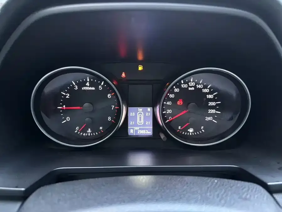 Haval M6 Haval M6 2021 PLUS 1.5T DCT Luxury Smart Connected Edition 2022 — миниатюра 2