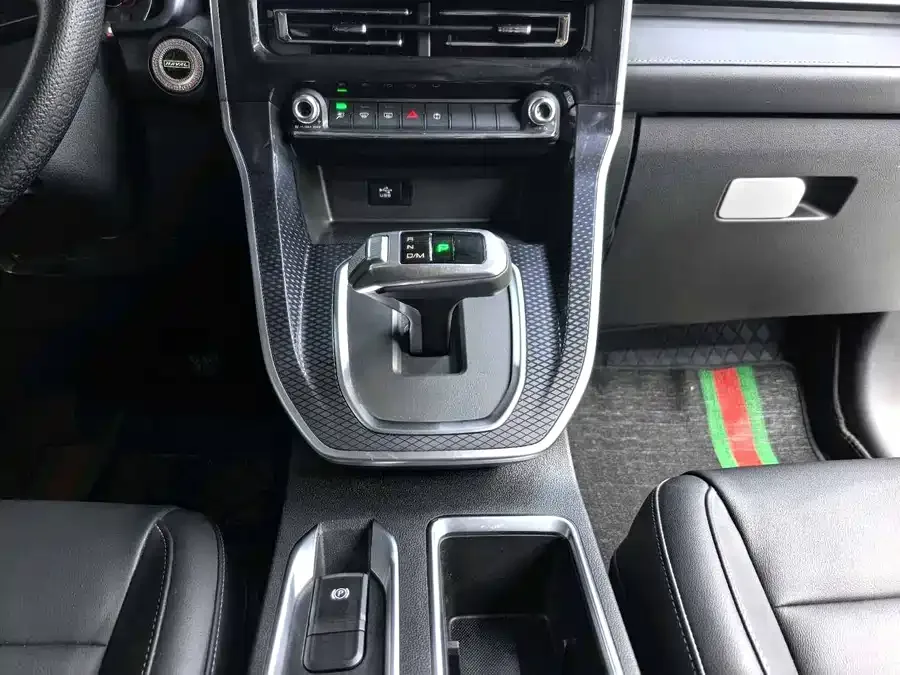 Haval M6 Haval M6 2021 PLUS 1.5T DCT Comfort Edition 2022 — миниатюра 5