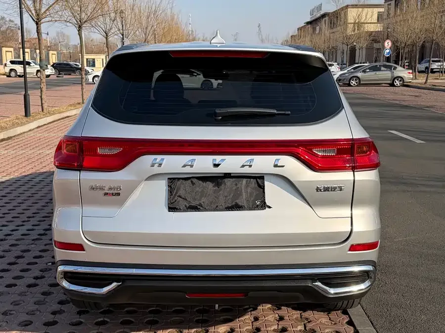 Haval M6 Haval M6 2021 PLUS 1.5T DCT Luxury Smart Connected Edition 2022 — миниатюра 2