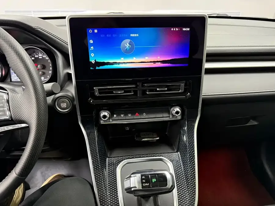Haval M6 Haval M6 2023 PLUS 1.5T DCT Luxury Smart Connected Edition 2023 — миниатюра 3