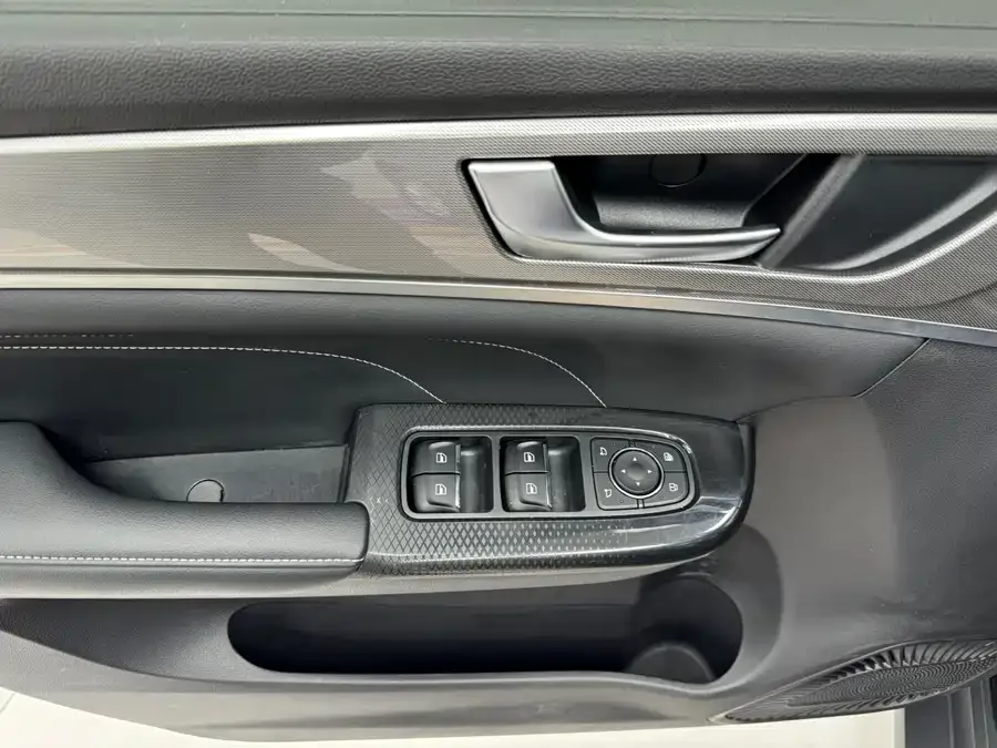Haval M6 Haval M6 2023 PLUS 1.5T DCT Luxury Smart Connected Edition 2023 — миниатюра 4