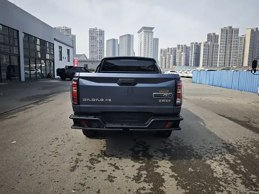 Jiangling Avenue Dadao 2024 Mountain Edition 2.3T Diesel Automatic Four-Wheel Drive Long Wheelbase Comfort Model 2025 — миниатюра 2