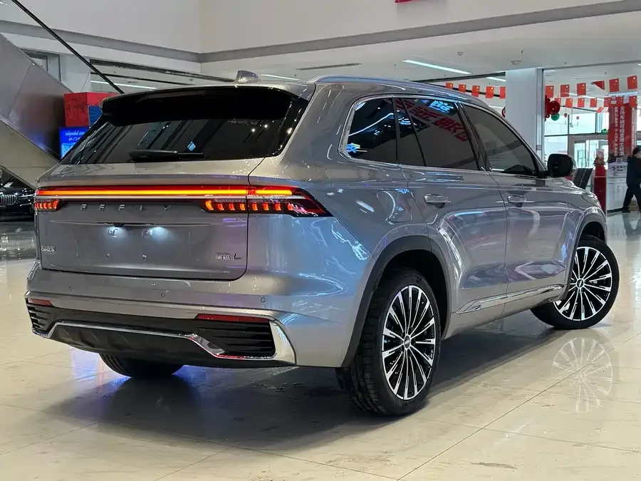 Geely Monjaro Xingyue L 2025 Dongfangyao 2.0TD Automatic Star-gazing Edition 2025 — миниатюра 2