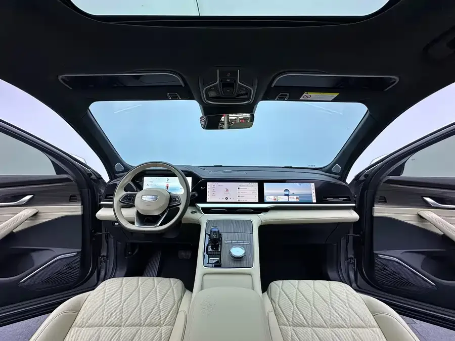 Geely Monjaro Xingyue L 2025 Dongfangyao 2.0TD Automatic Star-gazing Edition 2025 — миниатюра 5