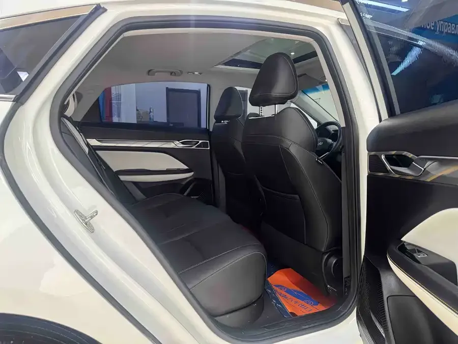 Geely Emgrand L Emgrand L 2022 1.4T CVT flagship model 2022 — миниатюра 3