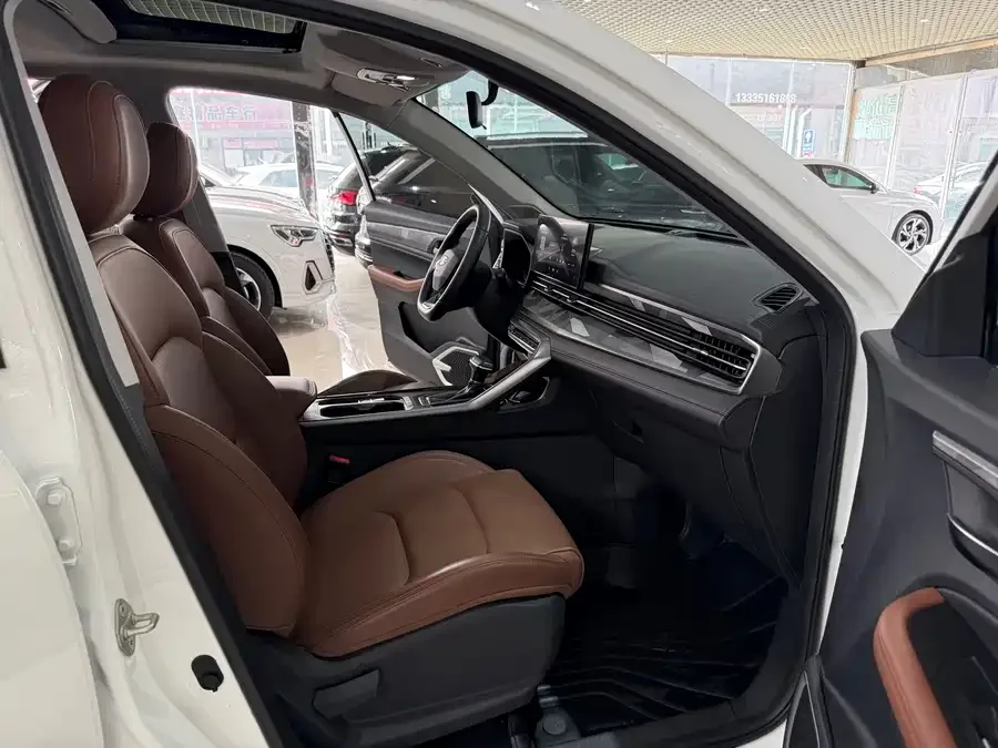 Geely Vision X6 Vision X6 2021 PRO 1.4T Automatic Premium Edition 2022 — миниатюра 3
