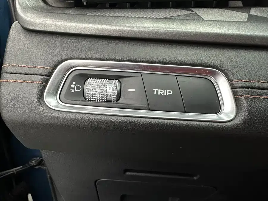 Geely Vision X6 Vision X6 2021 PRO 1.4T Automatic Premium Edition 2022 — миниатюра 4