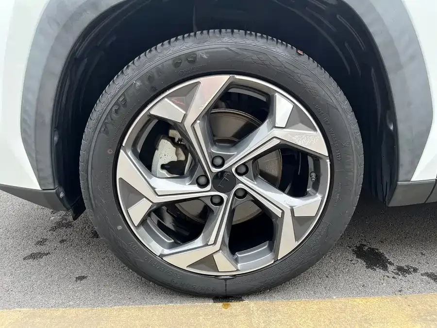 Geely Atlas L Boyue L 2023 2.0TD DCT Premium Edition 2023 — миниатюра 2