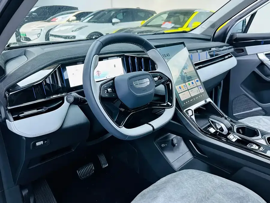 Geely Atlas L Boyue L 2023 1.5TD DCT Honor Edition 2026 — миниатюра 2