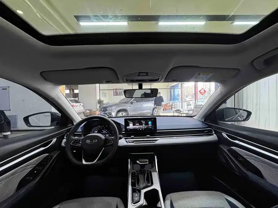 Geely Emgrand Emgrand 2022 4th Generation 1.5L CVT Flagship Model 2022 — миниатюра 5