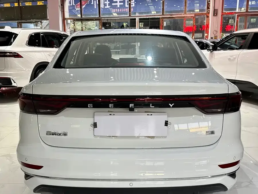 Geely Emgrand Emgrand 2025 4th Generation 1.5L CVT Flagship Model 2025 — миниатюра 2