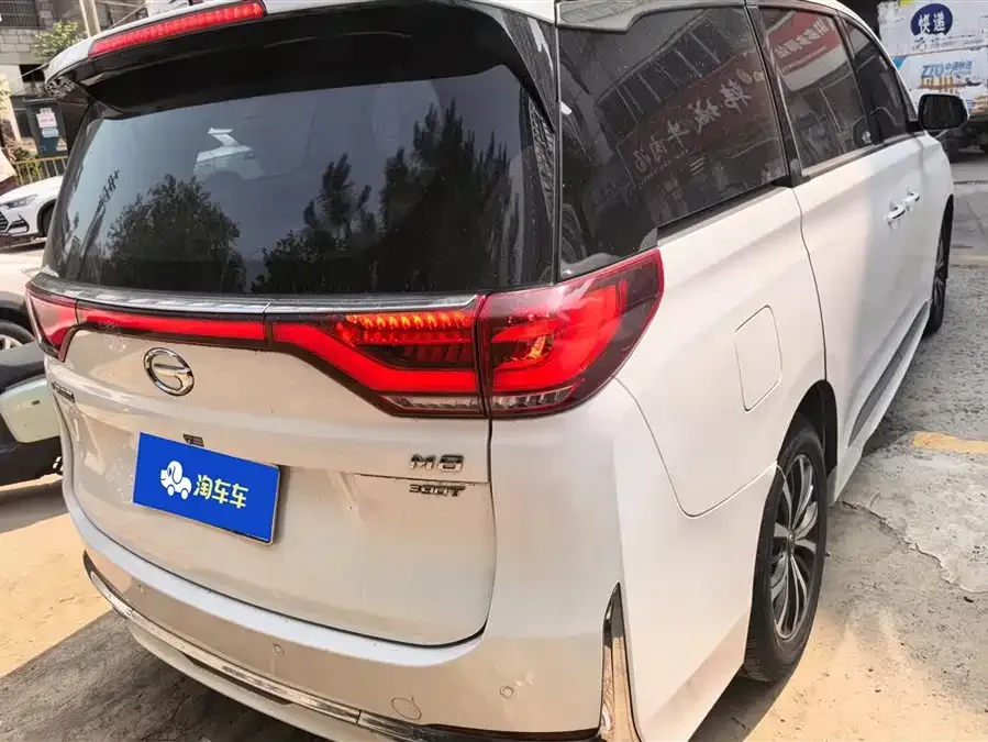 GAC Trumpchi M8 Trumpchi M8 2021 Facelift Lingxiu Series 390T Deluxe Edition 2022 — миниатюра 3