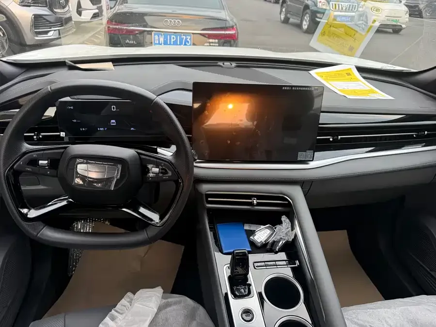 Geely Atlas Boyue 2026 1.5TD Yearning 2026 — миниатюра 2